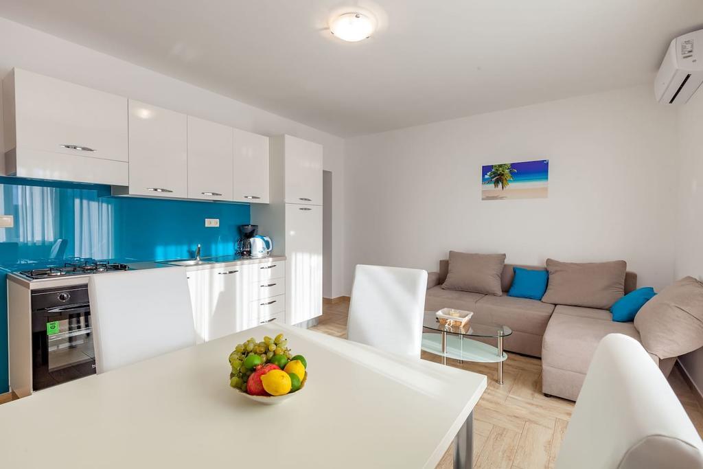 Apartmani Sanja Suta Podstrana Luaran gambar