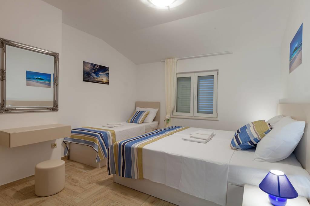 Apartmani Sanja Suta Podstrana Luaran gambar